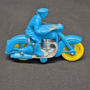4" VINTAGE AUBURN RUBBER BLUE POLICE MOTORCYCLE W/DRIVER